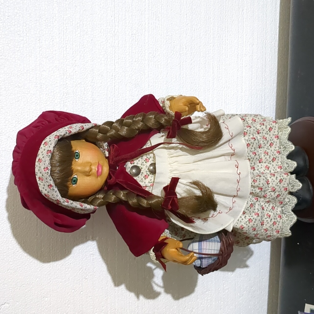 The Hamilton Collection Wooden Doll "Gretchen" New